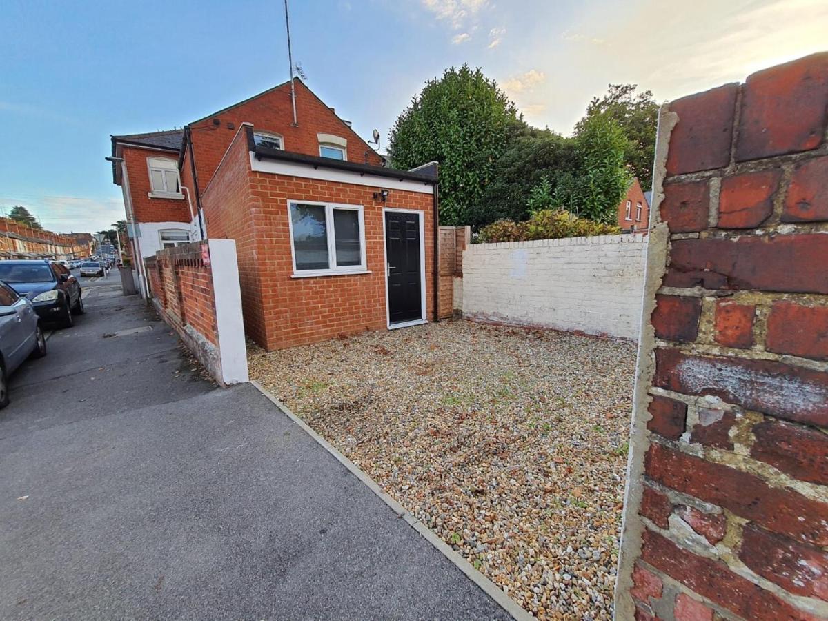 Beautiful Accommodation Near Reading City Centre Exterior photo