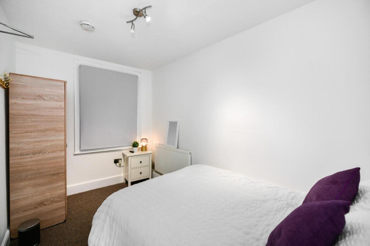 Beautiful Accommodation Near Reading City Centre Room photo