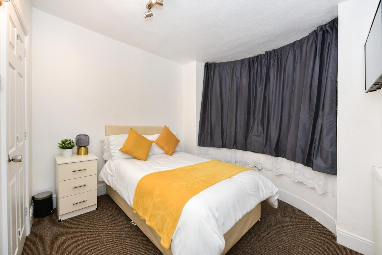 Beautiful Accommodation Near Reading City Centre Room photo