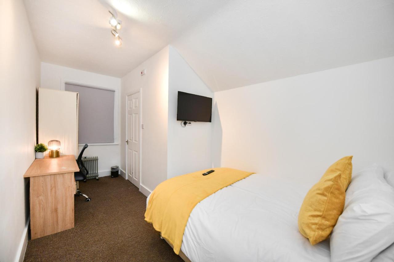 Beautiful Accommodation Near Reading City Centre Room photo